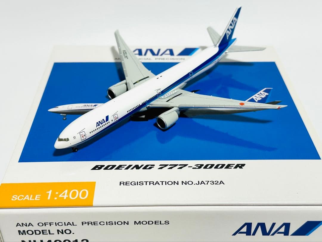 全日空商事 1/400 ANA 777-300ER NH40013