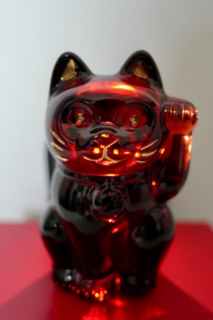 美品【バカラ まねき猫 レッド】箱付き 希少品 クリスタル