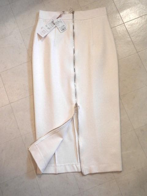 入荷◆リナシメント◆素敵アイボリーホワイト！定番人気のペンシルタイトスカート！M