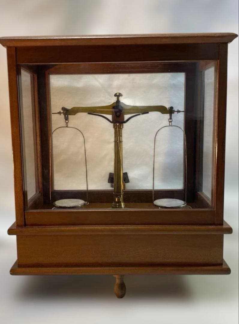 アンティーク 木製天秤 ガラスケース付き 動作可