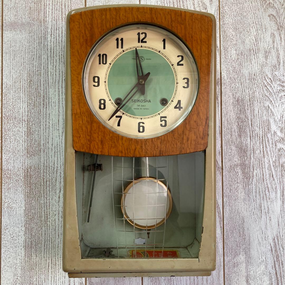 セイコー社 木製掛け時計 ガラスカバー付き　ビンテージ中古品　昭和30年代製