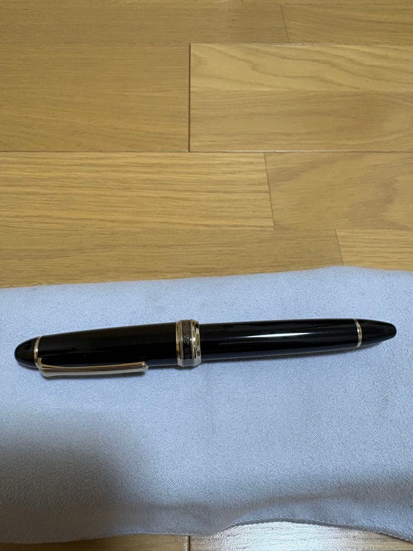 セーラー万年筆 万年筆 長刀研ぎ ゴールドトリム ブラック21K 中細(MF)