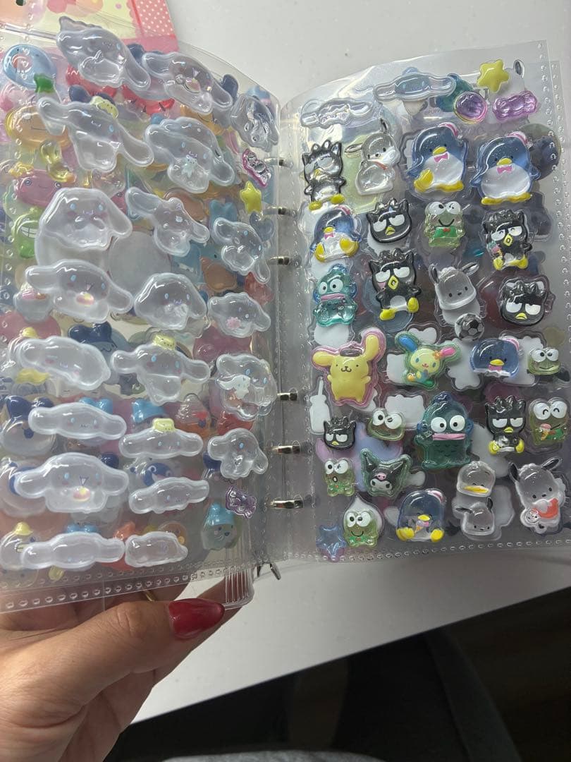 キャラクターシール完成品