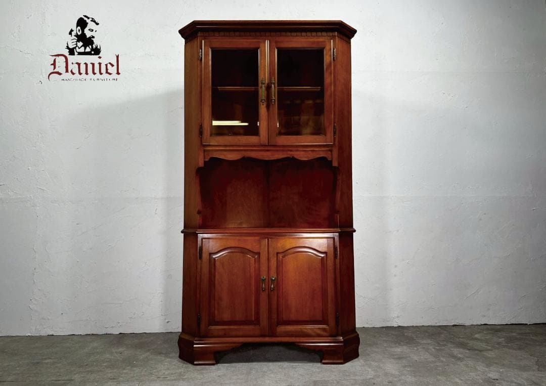 美品『Daniel』横浜ダニエル コーナーキャビネット キャビネットRWcab3