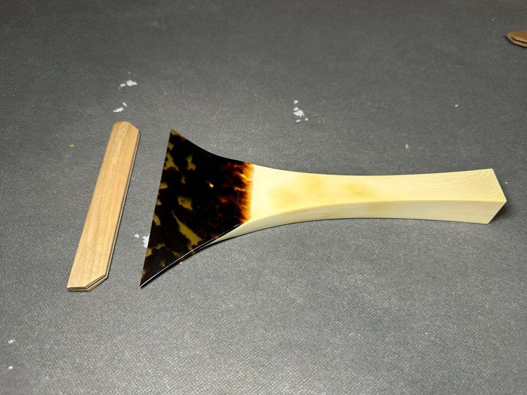 極上　三味線　鼈甲撥　天然素材　バチ　和楽器 民謡　アンティーク　細密細工