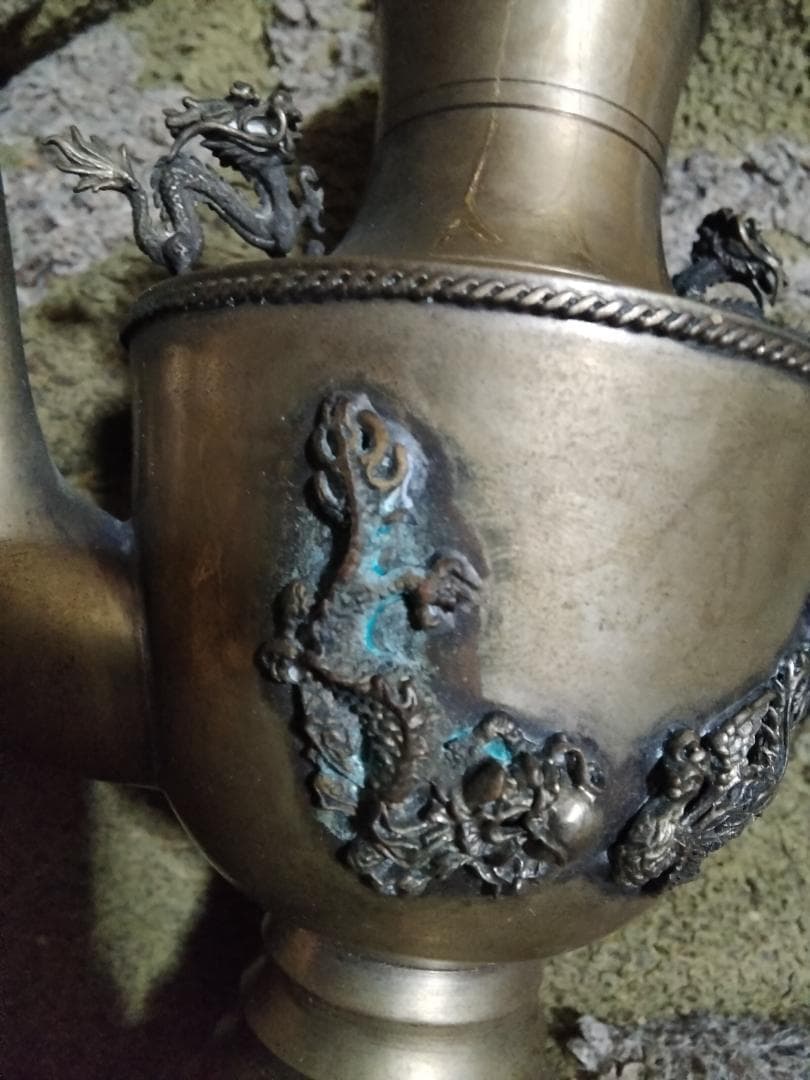 模作中国紋銀製ポット酒器紋銀刻印あり金物で打つときれいな音するゴムで黒くなった