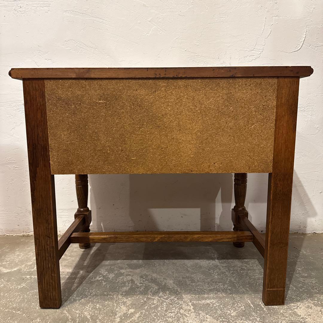 ヴィンテージ　木製サイドテーブル　引き出し付き　1