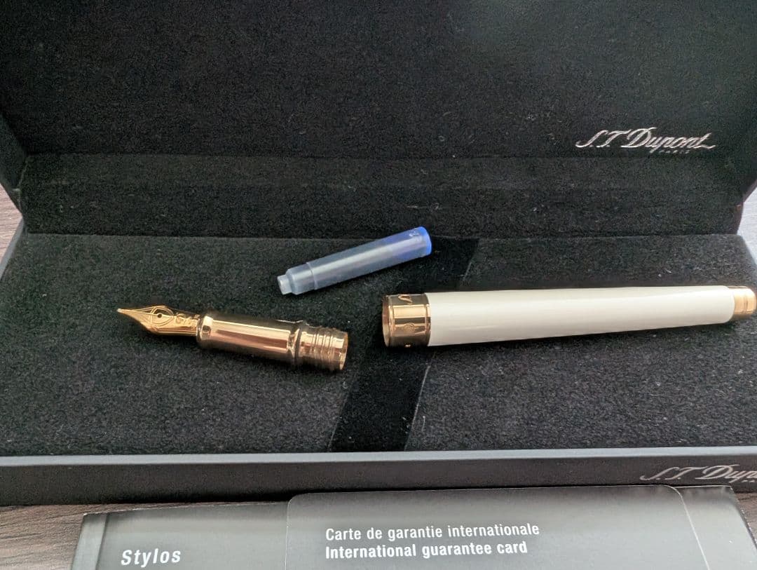 S.T. Dupont ラインD 万年筆 ホワイト デュポン Mニブ