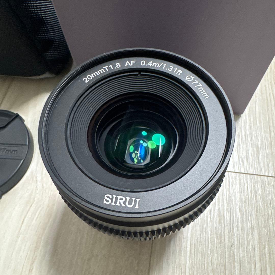 SIRUI 20mm F1.8 1.33x Lマウント