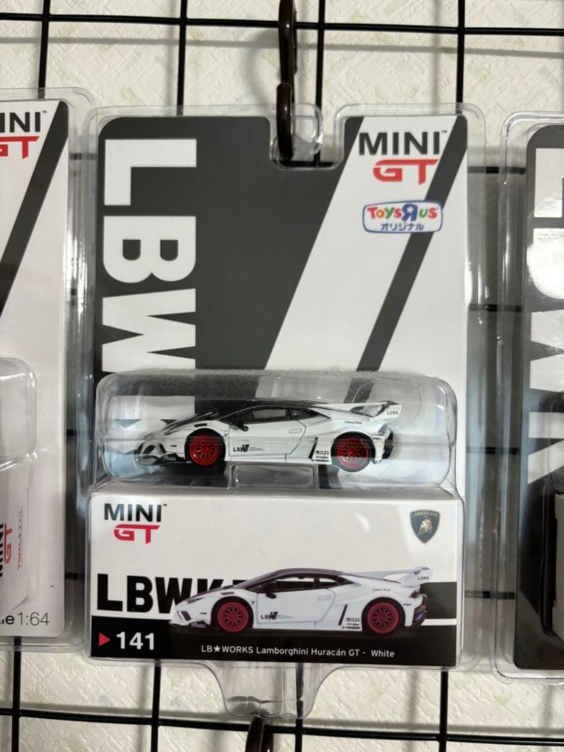 MiNiGT トイザらス限定　リバティーウォーク　ランボルギーニウラカン 141