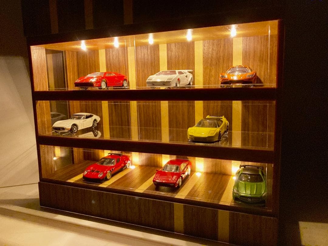 1/64展示21台可・ ウォールナット＆メープル・ディスプレーBOX/ジオラマ