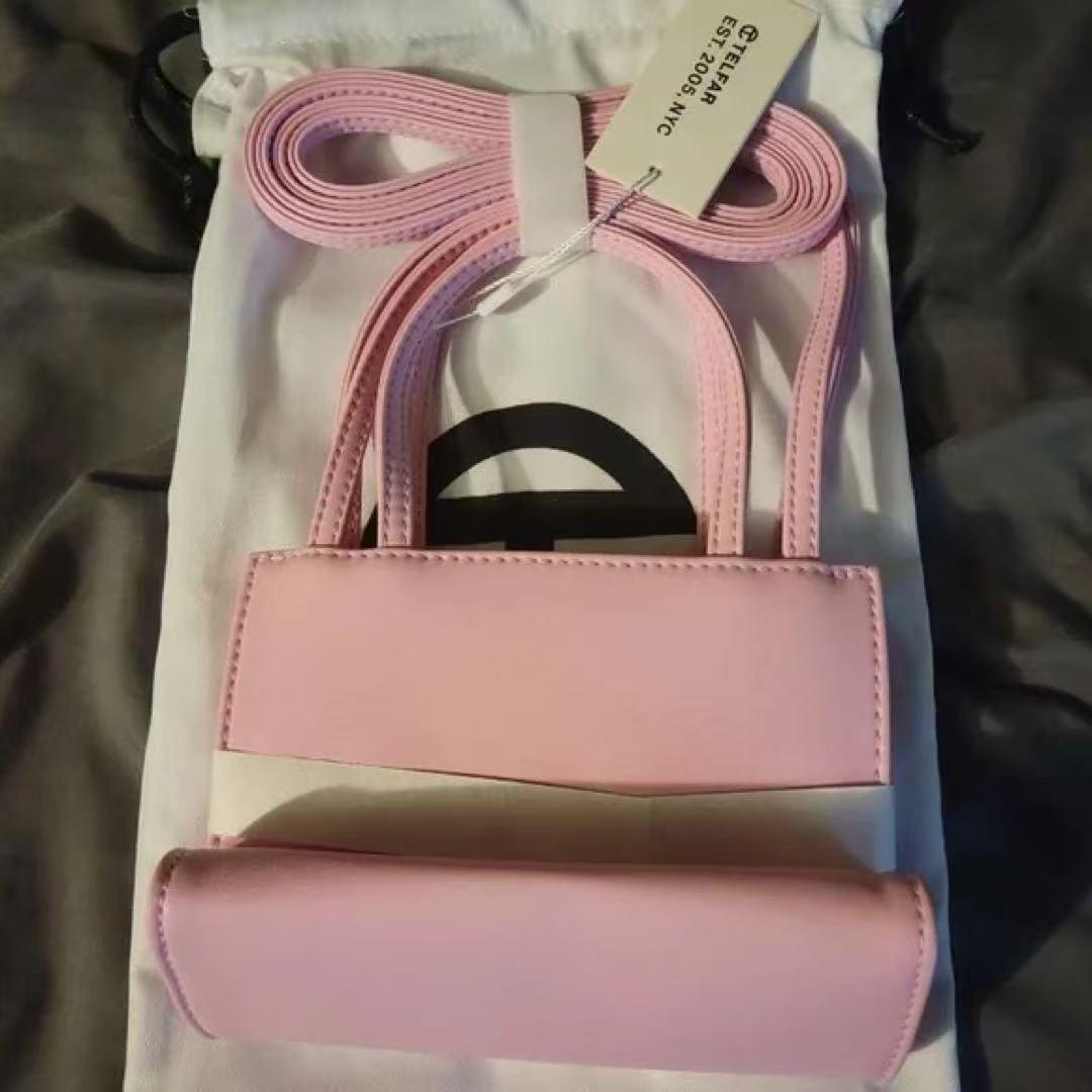 人気のアイテム テルファー　ピンクショルダーバック