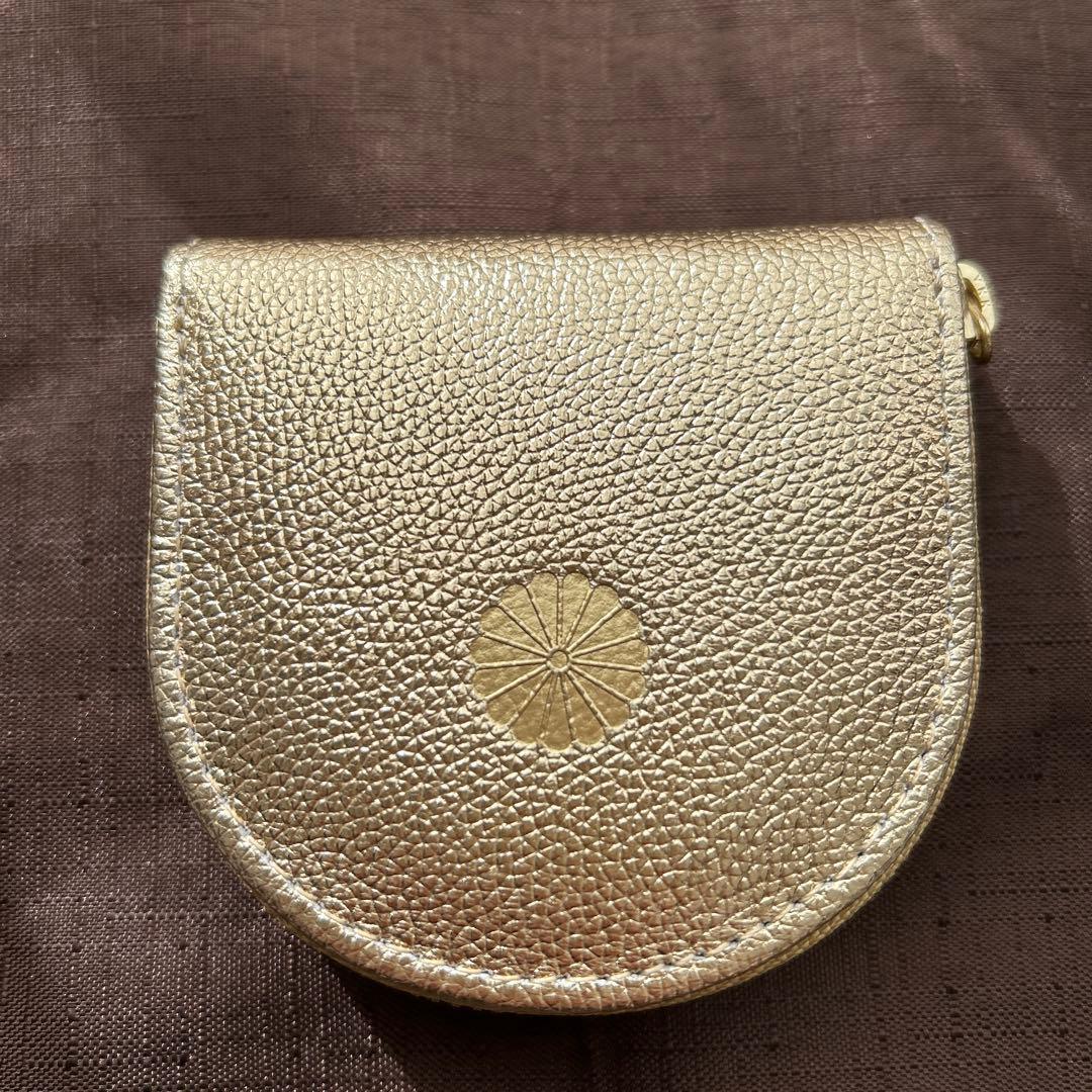 ゴールド 丸型 ケース 皇居