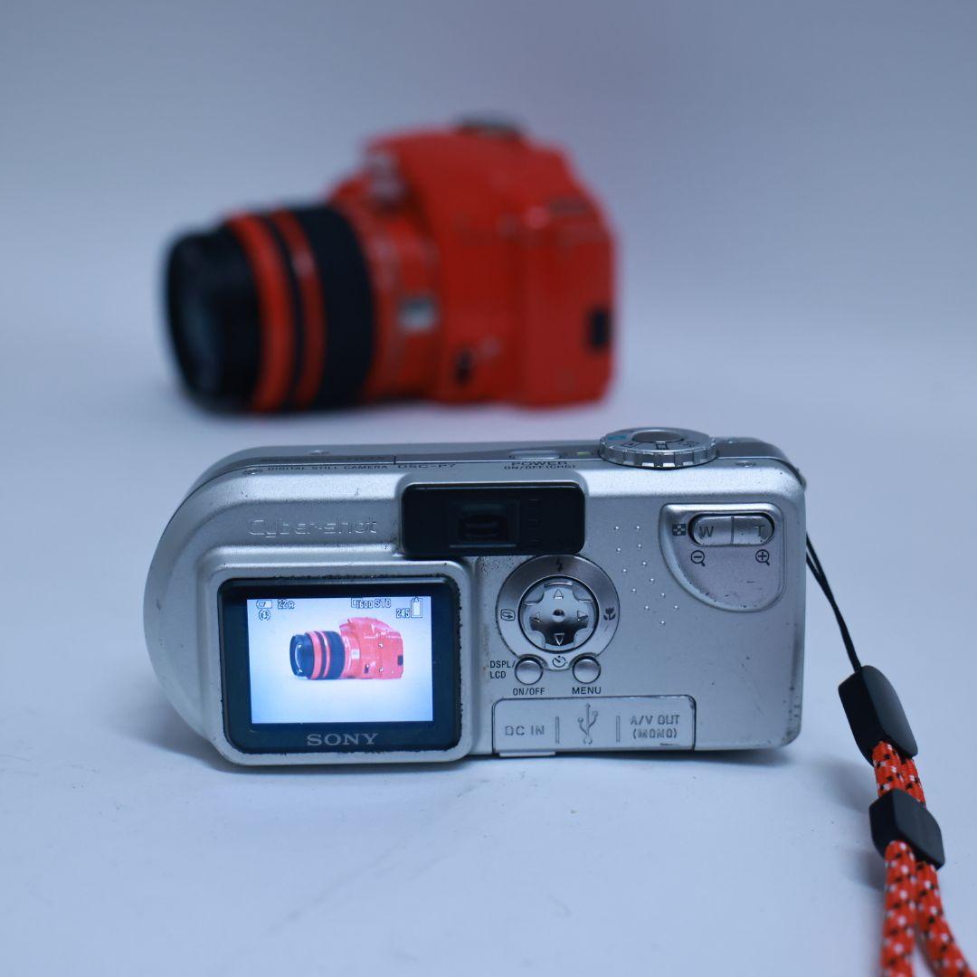 スマホ転送可 SONY P7 デジタルカメラ メモリー電池付き コンデジ
