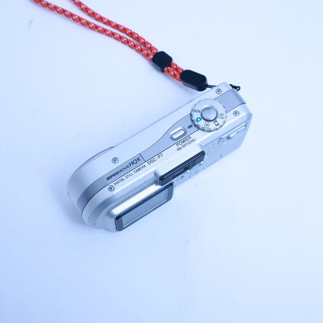 スマホ転送可 SONY P7 デジタルカメラ メモリー電池付き コンデジ