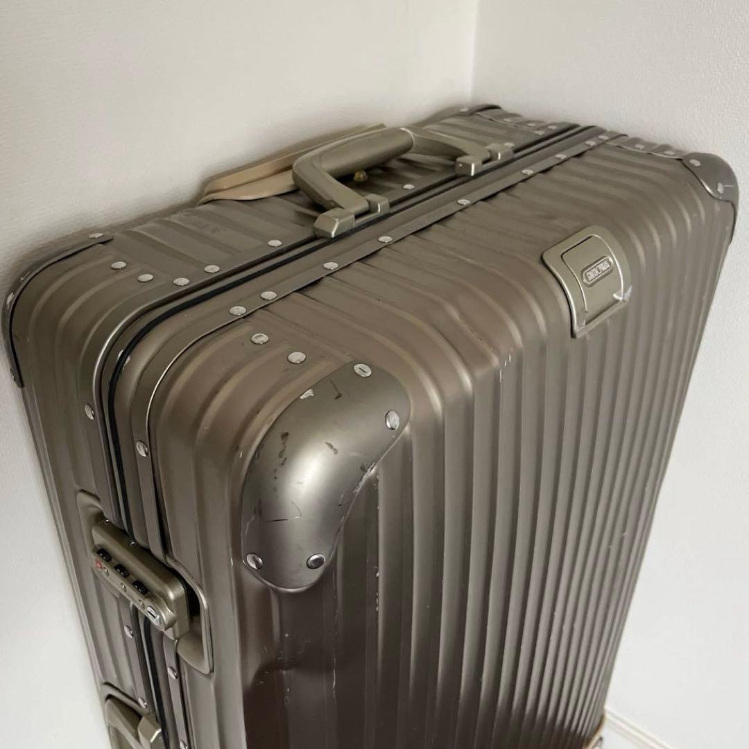 リモワ　トパーズ　チタニウム（約80ℓ）