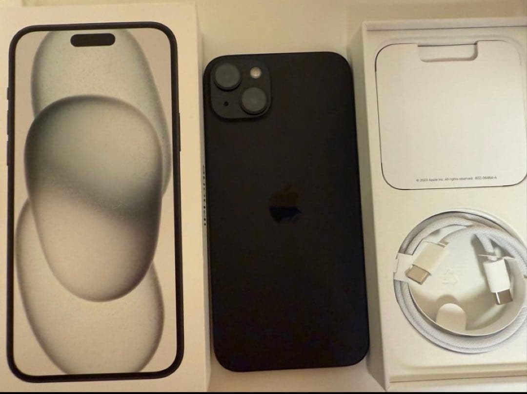 Apple iPhone 15 Plus 256GB ブラック