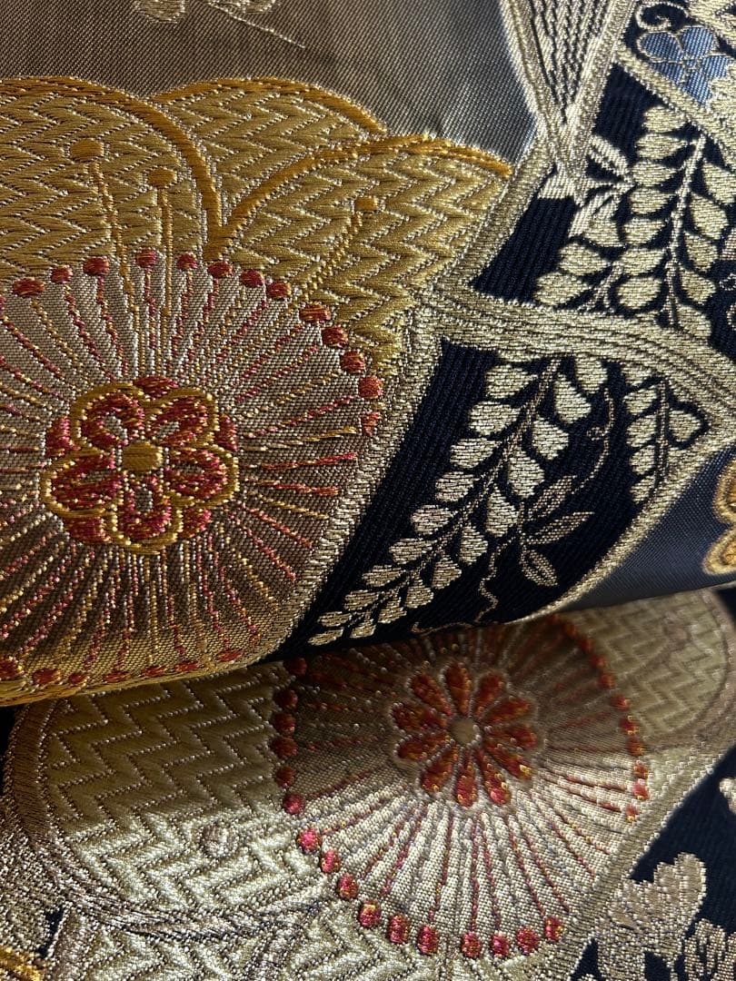 豪華振袖４点セット！！　本金　刺繍　花柄　１９８