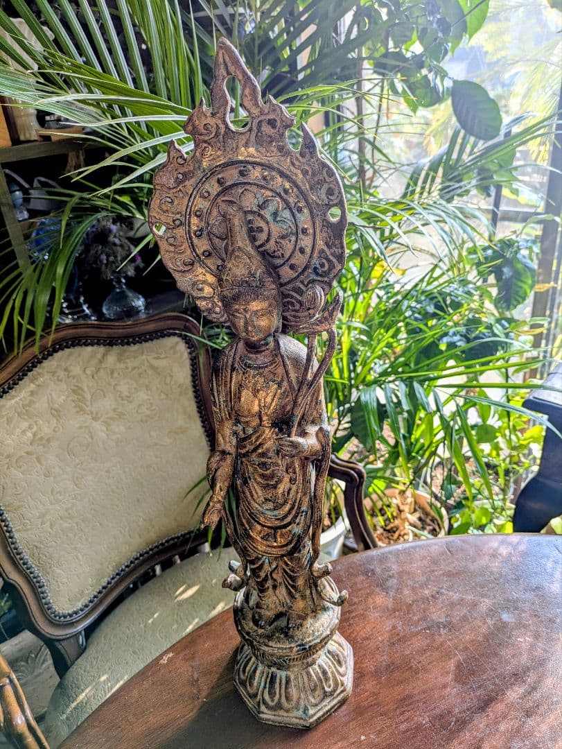 新年の縁起物　聖観音菩薩像 金属製 約58cm　仏像