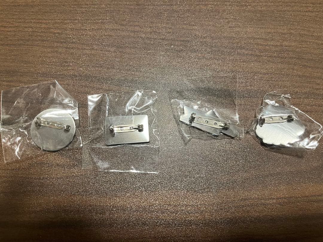 ドミノピザ dominospizza rarry 1000店舗記念　ピンバッジ