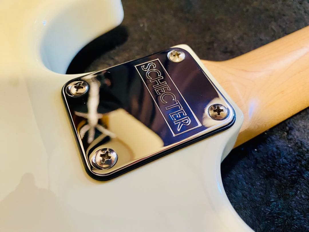 SCHECTER N-ST VWHT (Vintage White)最終値下げ