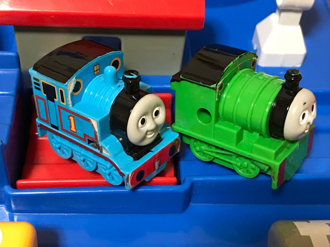 知育玩具　7点セット　アンパンマン　トーマス　木製玩具