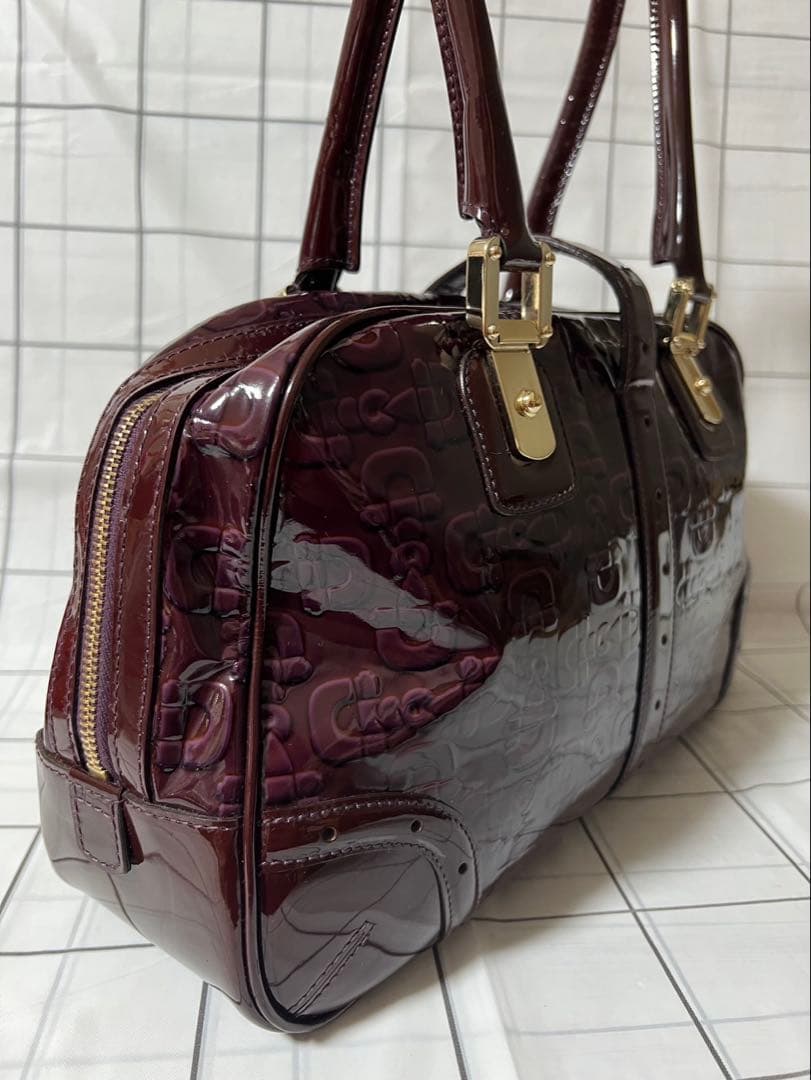 GUCCI グッチ　ワインレッド エナメルハンドバッグ　145770