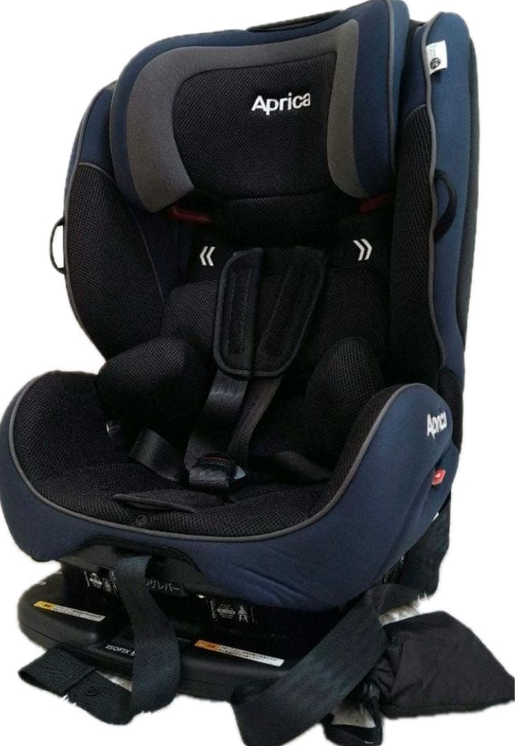 【美品】アップリカ　フォームフィット　ISOFIX　ネイビー