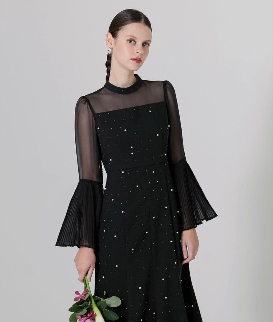 パールビジュー付透け感プリーツフレアスリーブビーズマーメイドシルエットワンピース