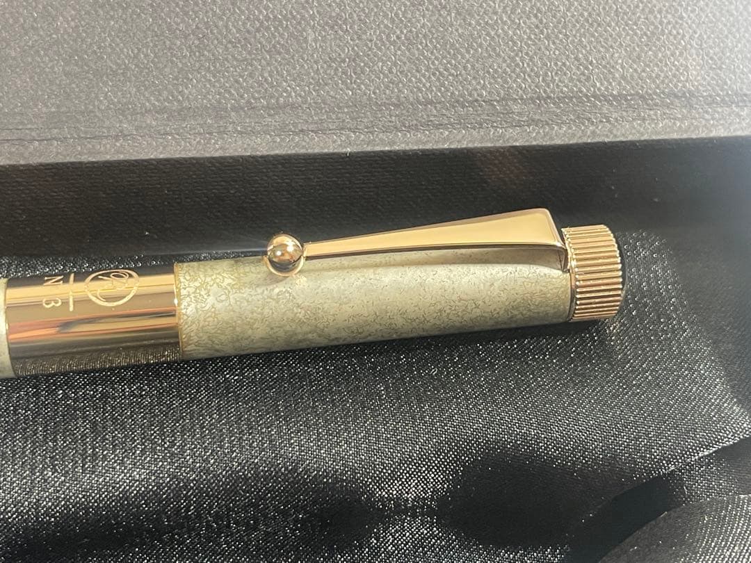 伊東屋 ロメオＮｏ．3 斑紋純銀色 アプリコットゴールド 【限定品】《匿名配送》