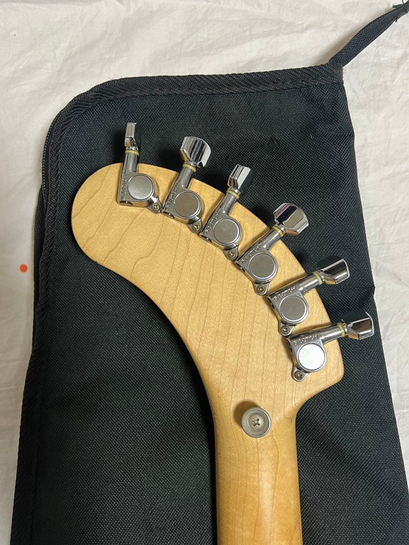 FERNANDES ZO-3 GF フェルナンデス アンプ内蔵ギター 赤レッド