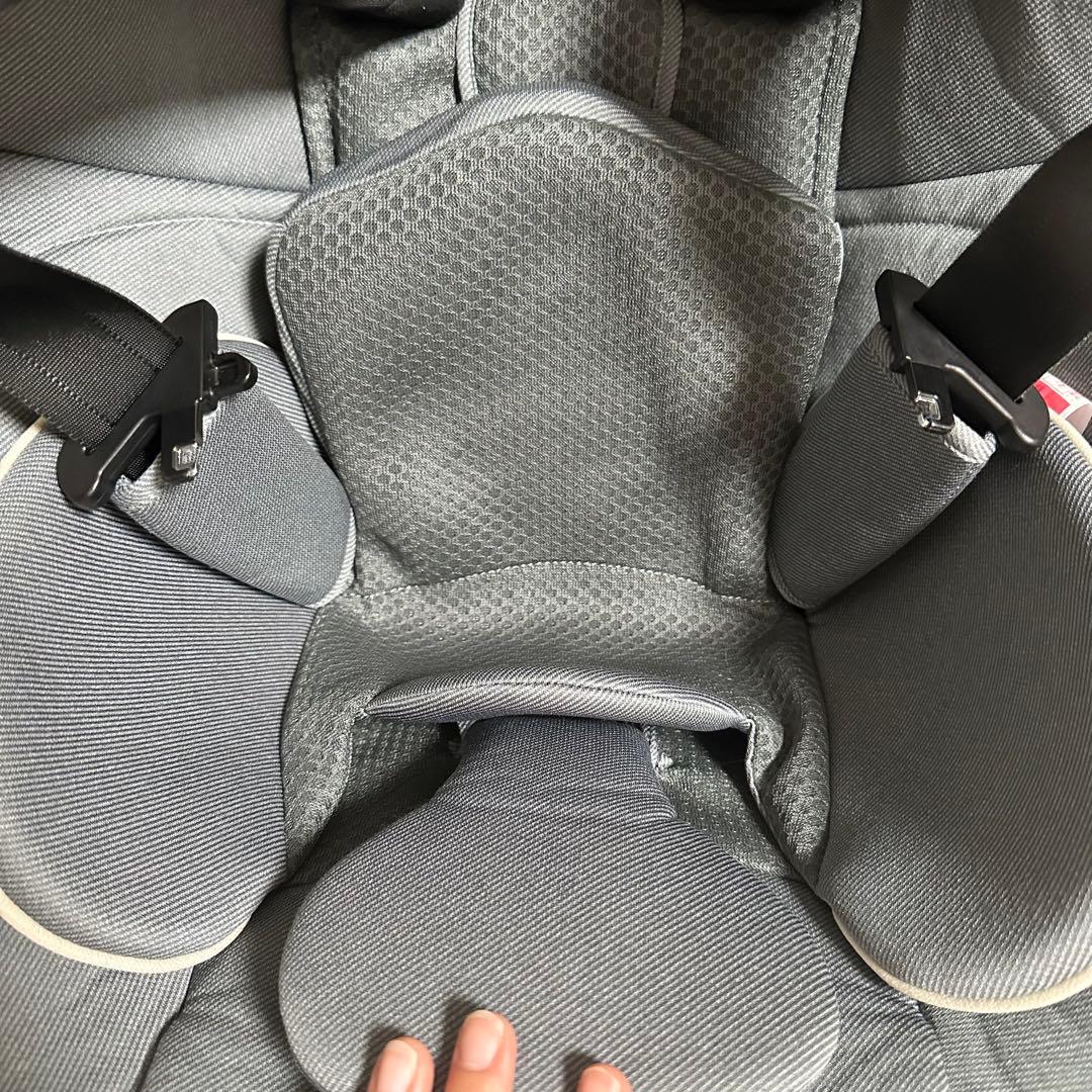 極美品　エールべべ　AILEBEBE クルット6i プレミアムエアリー　新生児