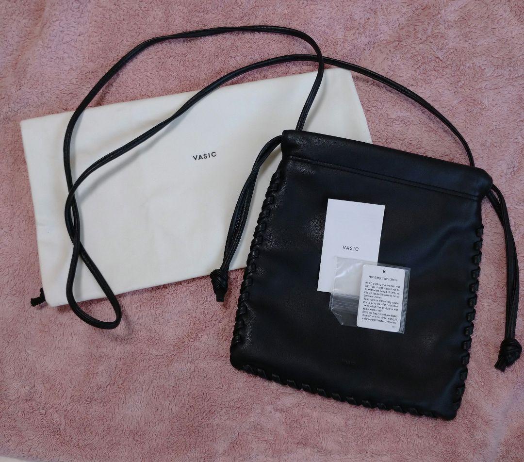 ✨️新品未使用タグ付き✨️VASIC ミニバッグ 本革 ブラック