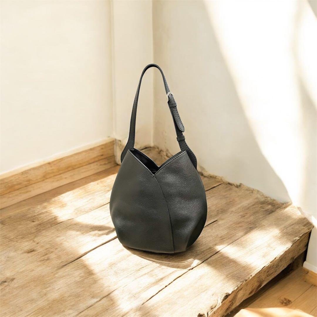 【極美品】✨MOTHER HOUSE Mizubasyo Mサイズ　黒　入手困難