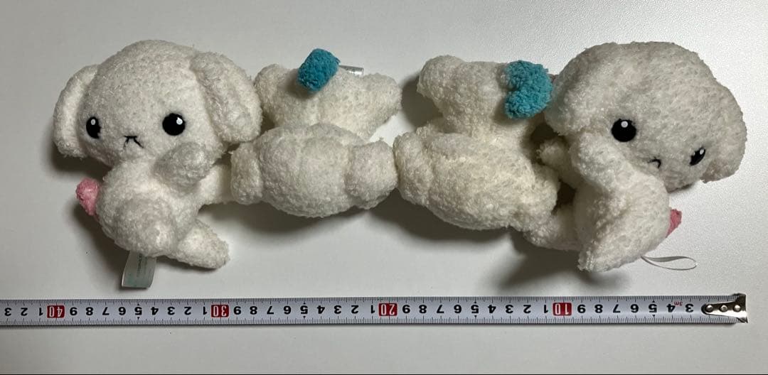 ぶるぶるどっぐ マグネットぬいぐるみ４体 (汚れ・臭い有り)