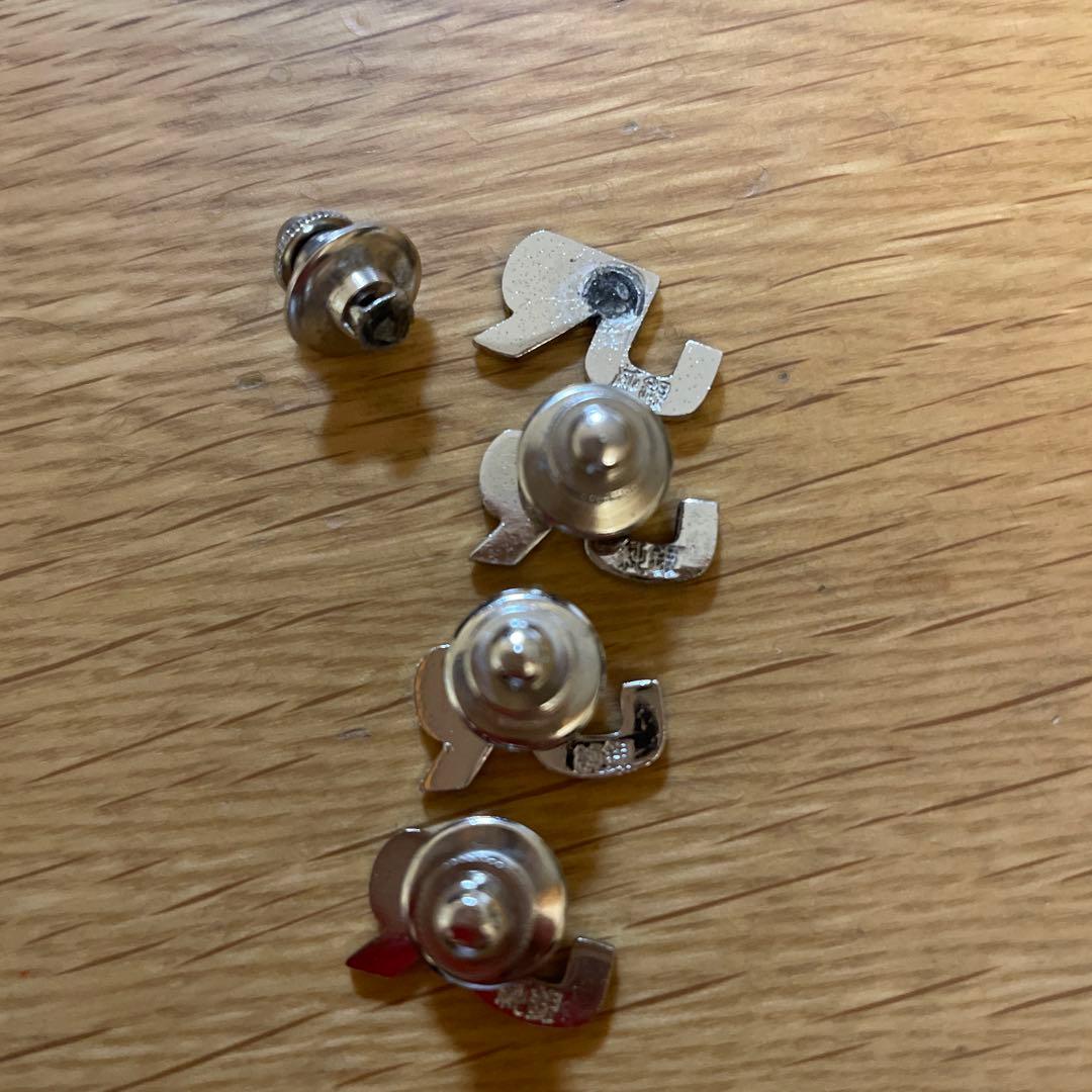 JR東日本純銀襟章ピンタイプ　3個　新品　＋　1個　（ピン外れ）鉄道グッズ