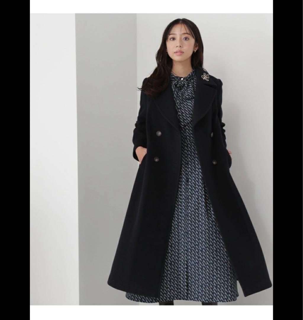 ナチュラルビューティーベーシック　ダブルブレストコート