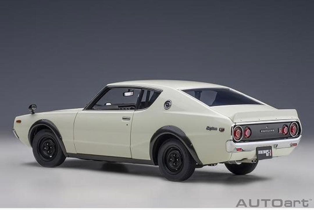 未開封 オートアート 1/18スカイライン GT-R ケンメリ ホワイト