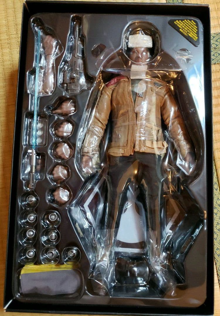 【新品未使用】ホットトイズ『スター・ウォーズ』フィン 1/6