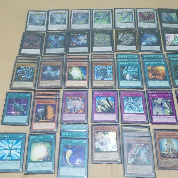 遊戯王 青眼デッキ（青眼の亜白龍KCウルトラレア）