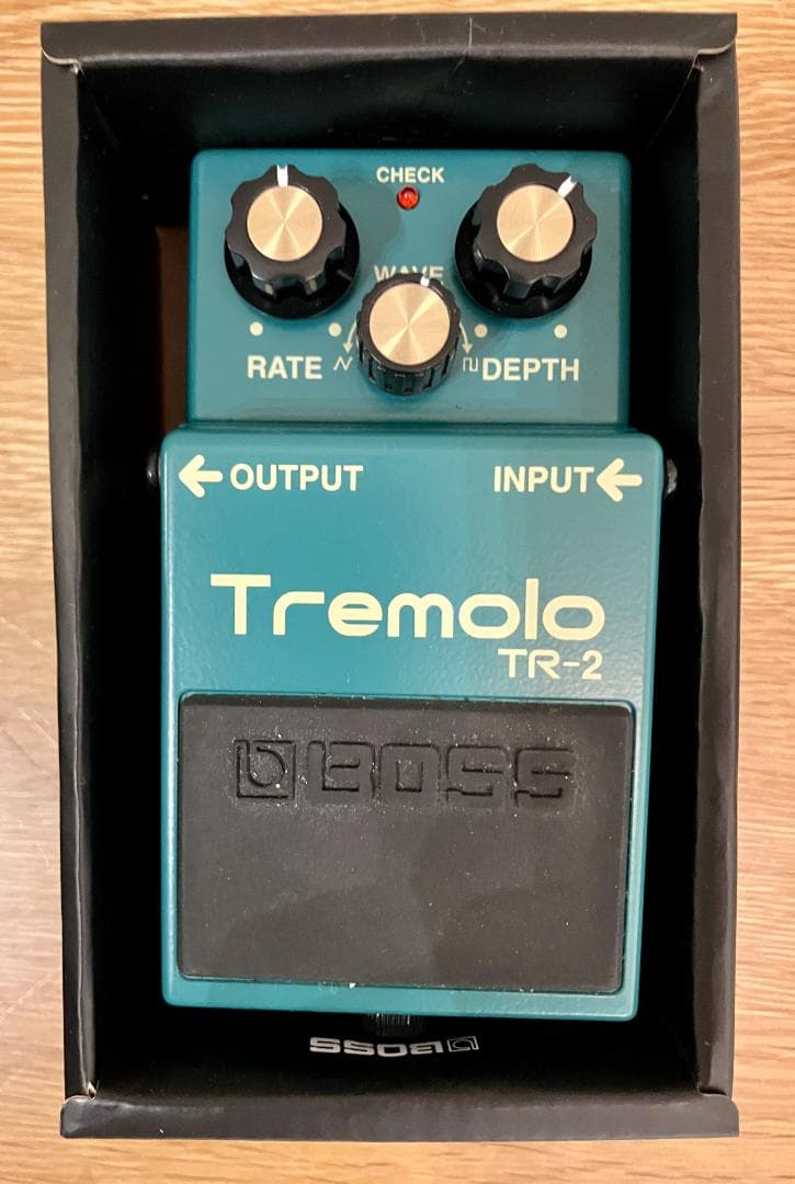 BOSS TR-2(トレモロエフェクター)