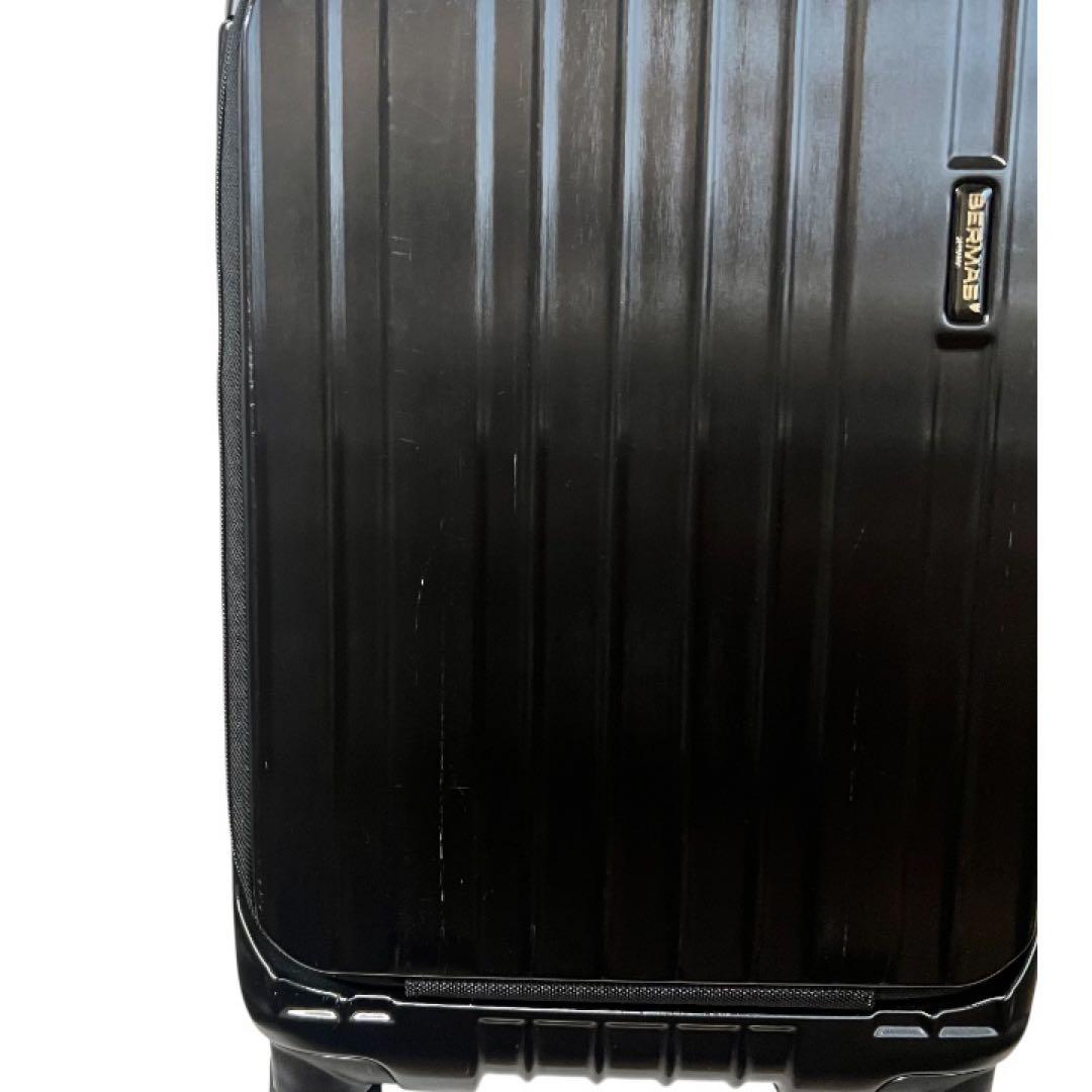 BERMAS バーマス 34L４輪キャリー　キャスターロック　ドリンクホルダー付