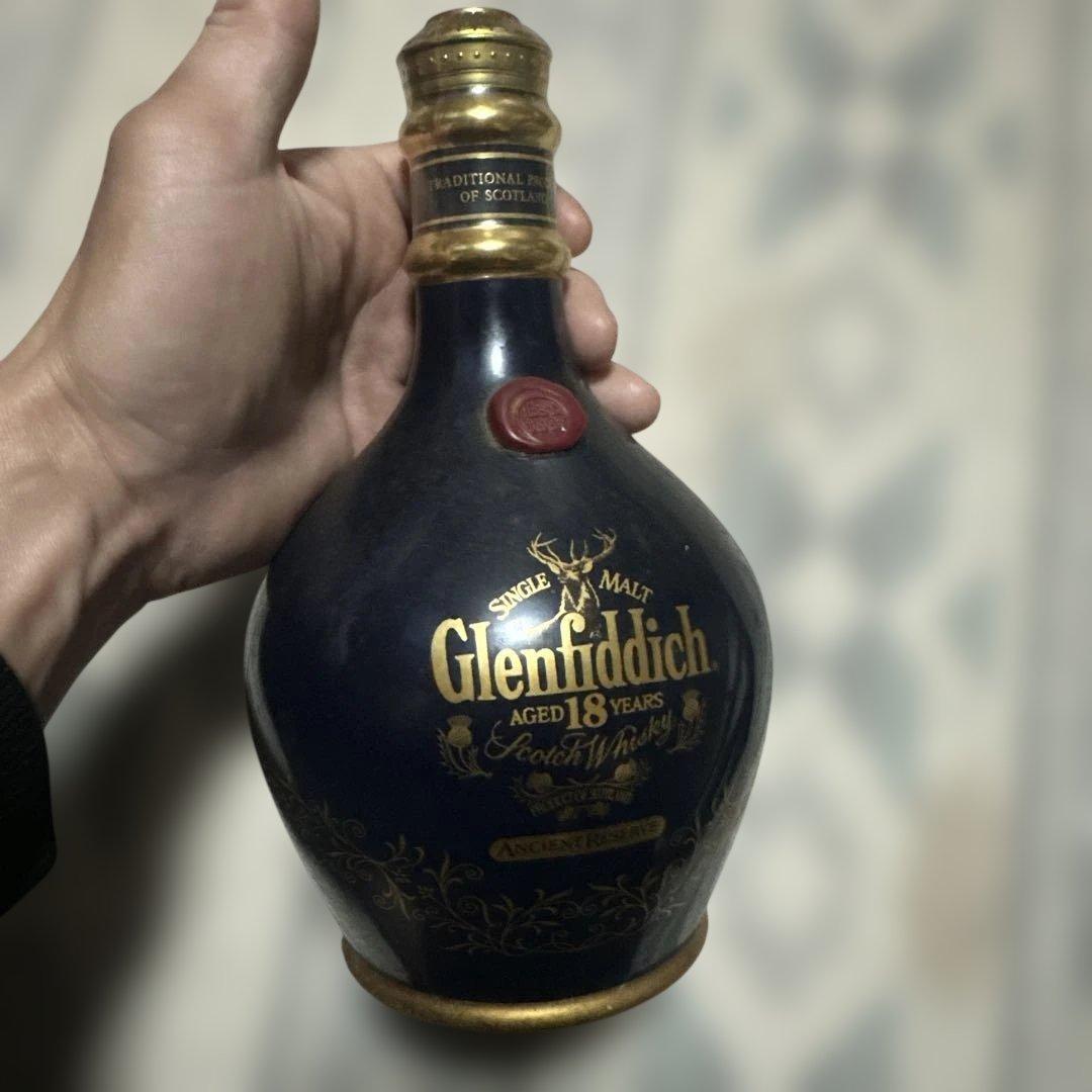 グレンフィディック 18年 エイシェントリザーブ 青 陶器ボトル