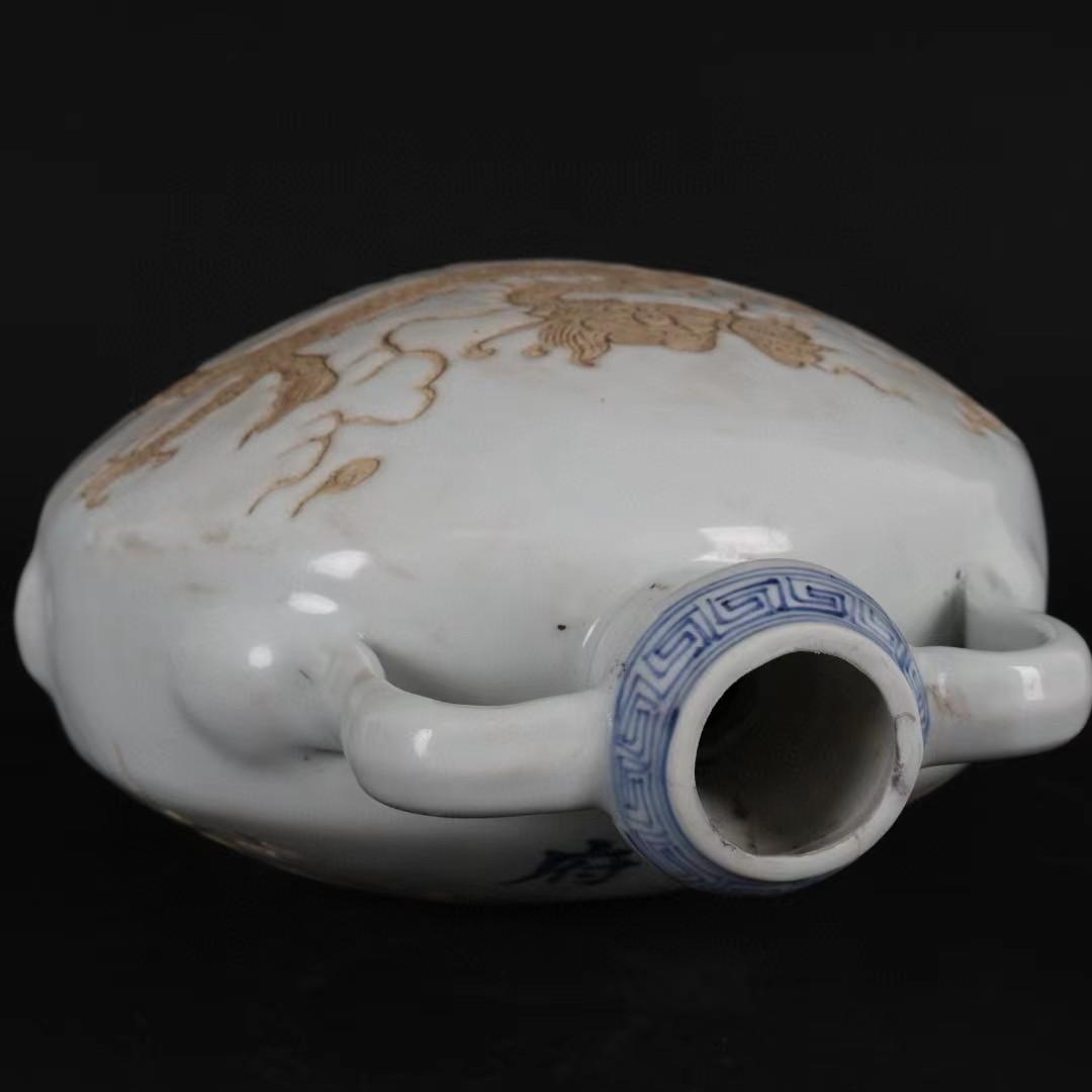 中国古美術✦内府紋 白釉 浮雕 双面龍紋 抱月扁瓶✦置物・書道品・文房具・陶芸