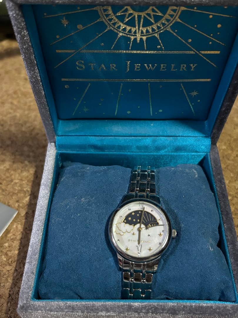 【美品】限定の腕時計