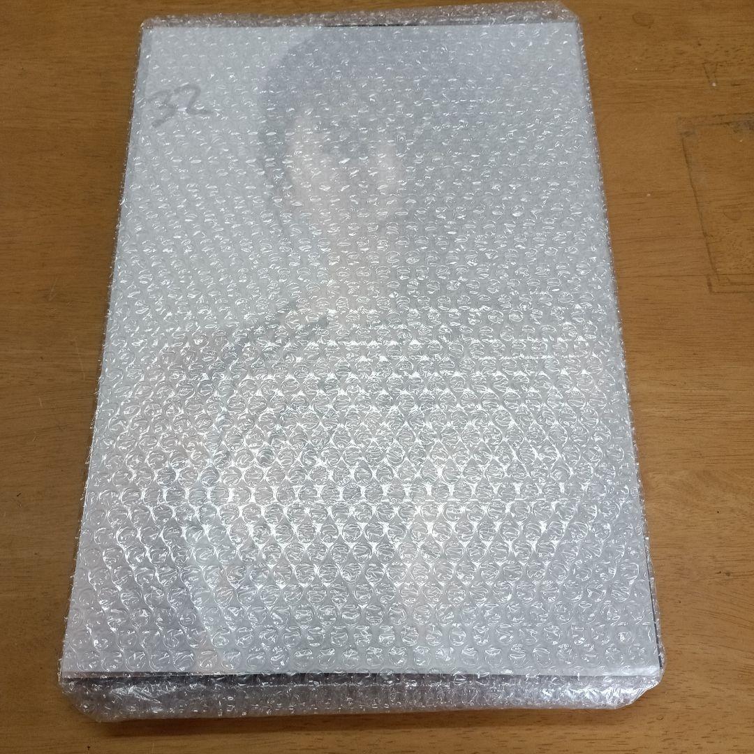 BLT沢口愛華直筆サイン入りパネル1つ