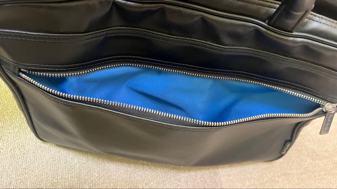 ポールスミス ビジネスバッグ レザー 黒 A4＆PC収納可