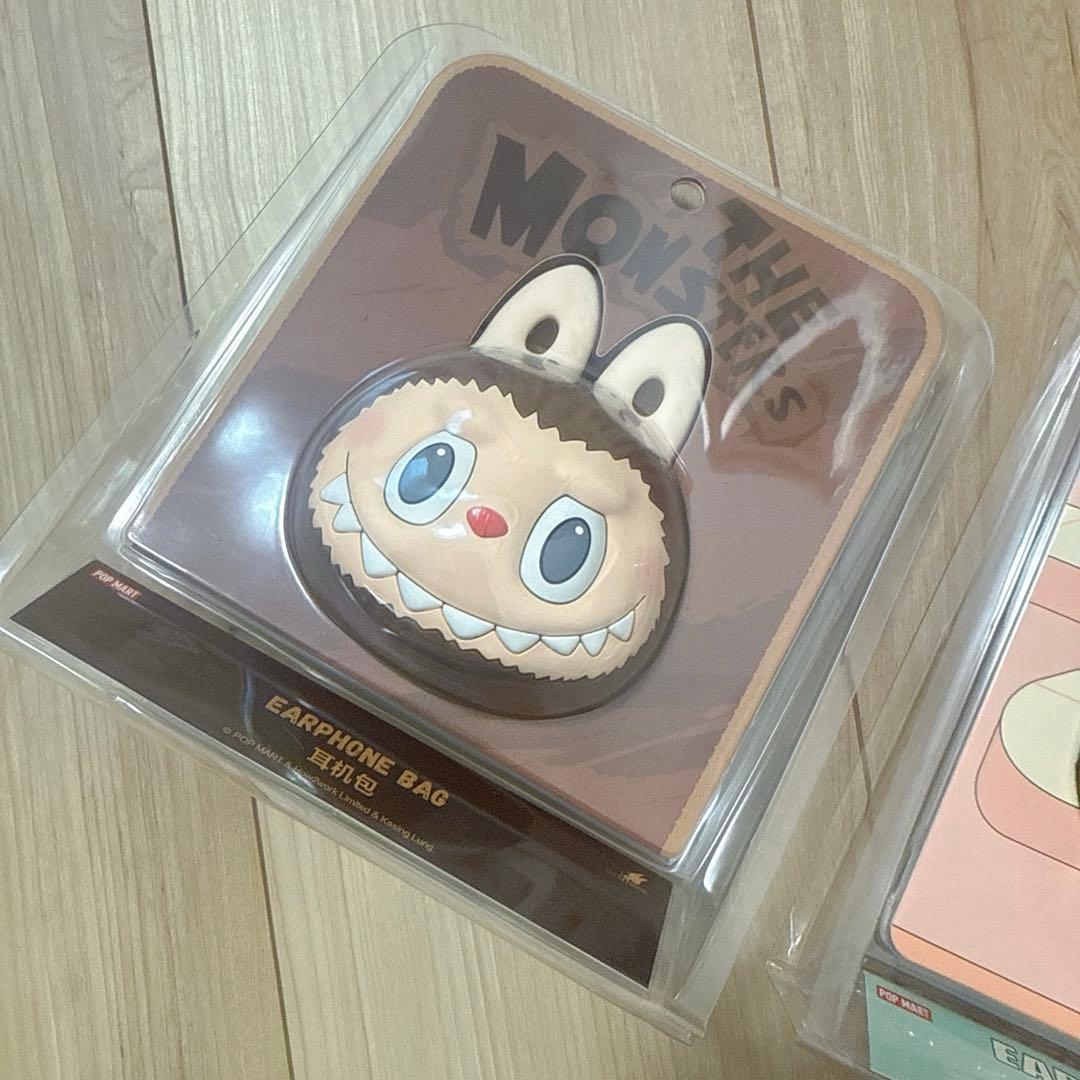 POP MART クライベイビー　ラブブ