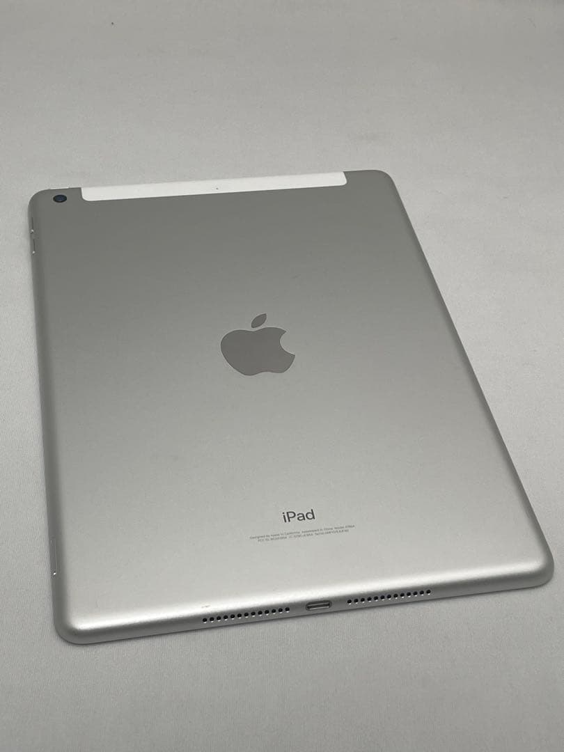 Apple iPad (第6世代) 128GB シルバー