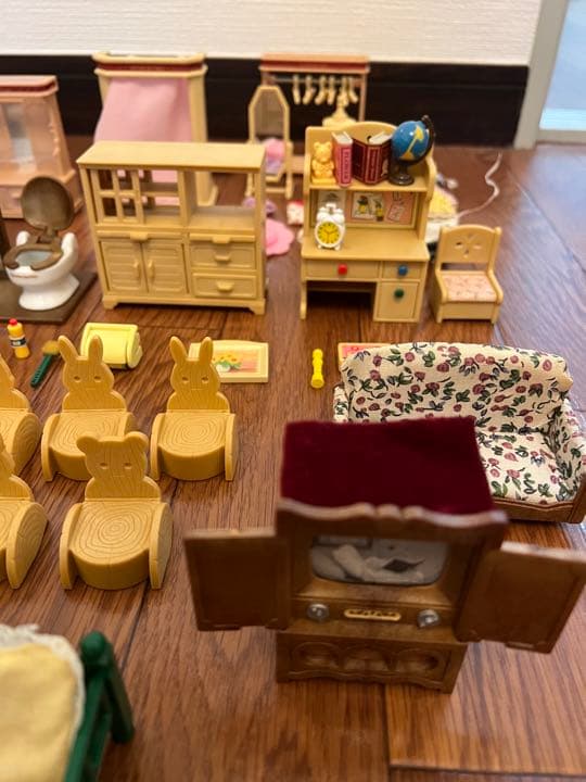 シルバニア　赤い屋根の大きなお家と小物セット